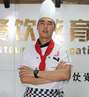 昆明金凌美食老师余新国