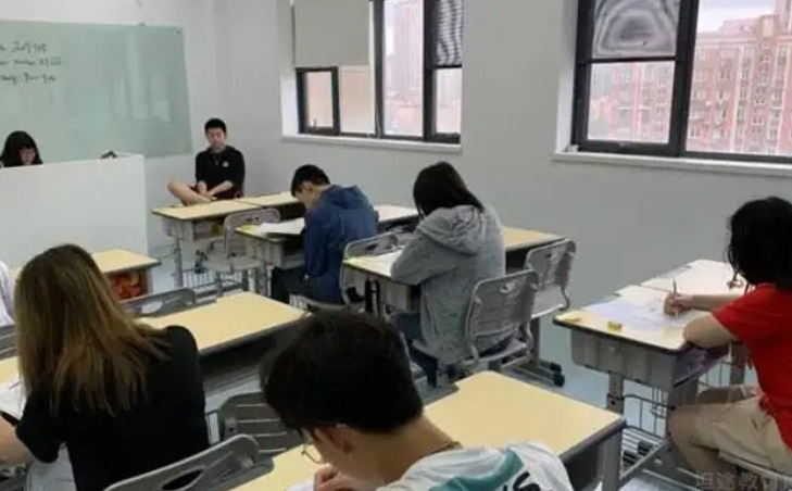 学员上课中