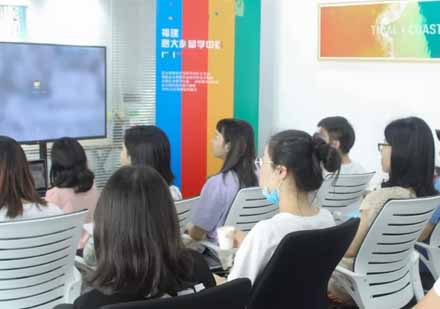 线下校区学员上课场景展示