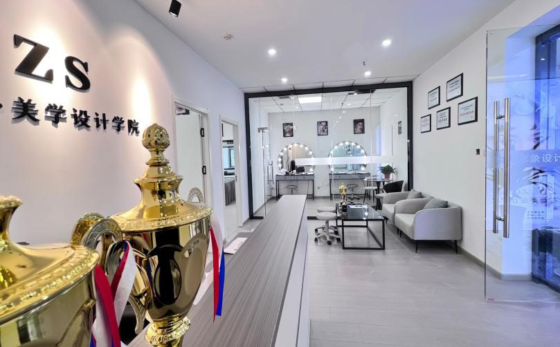 徐州妆尚化妆纹绣美甲培训学校
