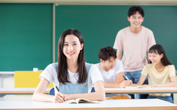 雅思托福考试深度对比：听力写作评分全解析