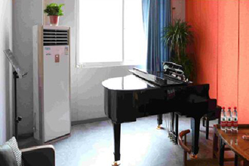 郑州和乐声乐艺考休息室环境