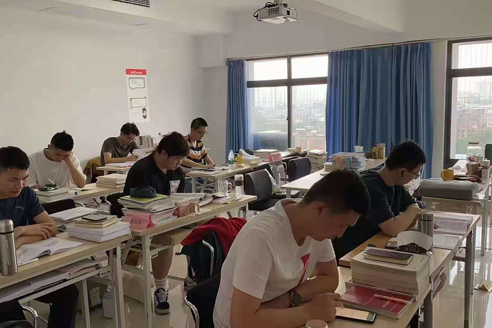 长春中公考研