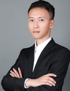 何丞