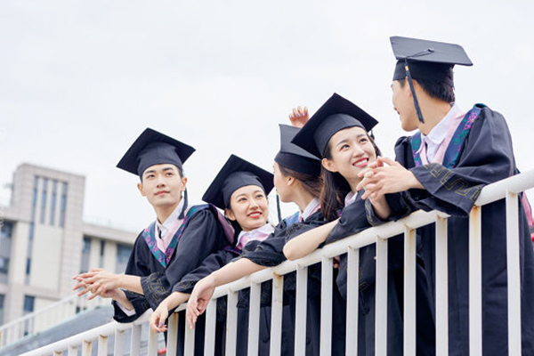 四大国际课程体系深度解析：OSSD与AP/A-Level/IB核心差异对比