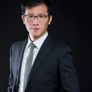  邹冠男