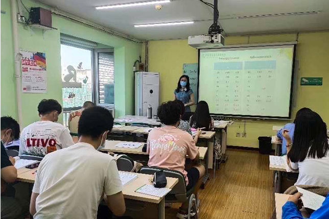 广州莱茵春天学生上课照片