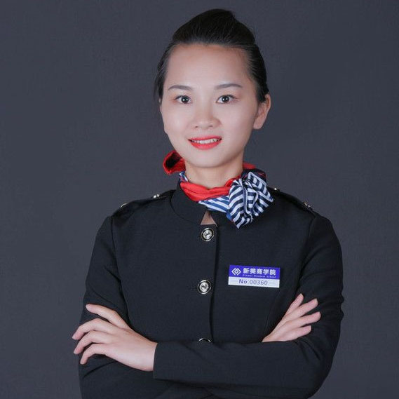 何小彗  老师
