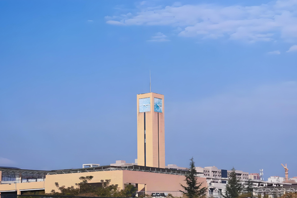 学校建筑照片