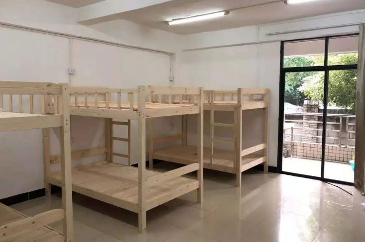 学校宿舍环境