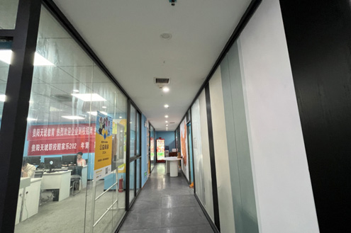 学校走廊