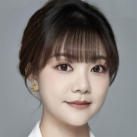 Ms.Echo Shen 沈童
