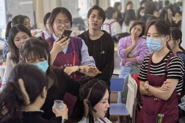 学员上课场景