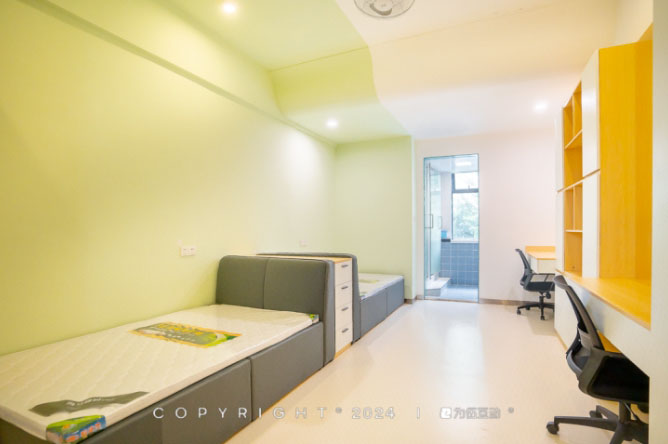 学校宿舍环境