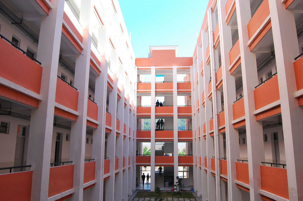 学校宿舍楼环境