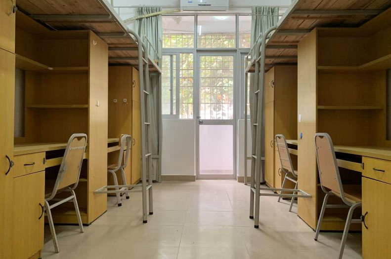 学校宿舍环境