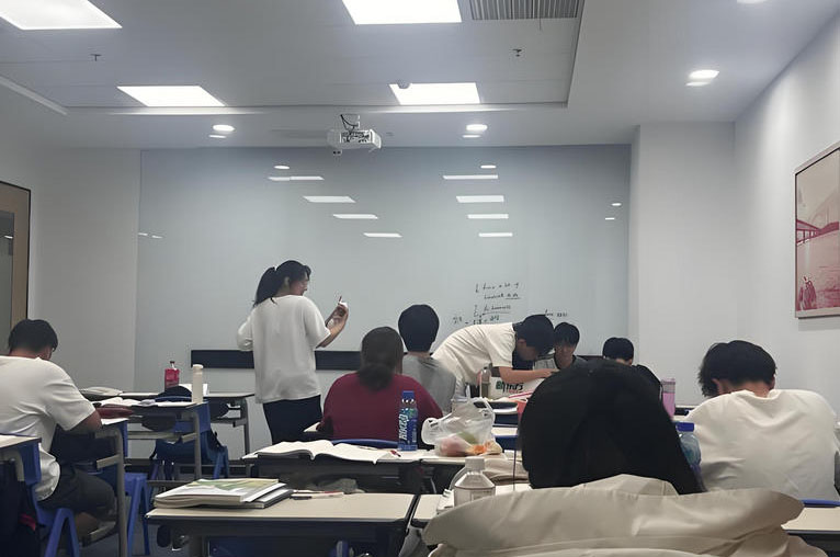 学员上课场景1