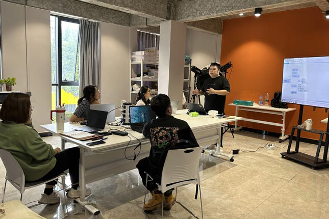 学生上课场景相册