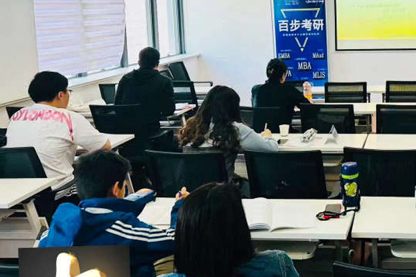 校区学员上课场景展示