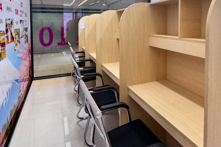 机构自习室环境