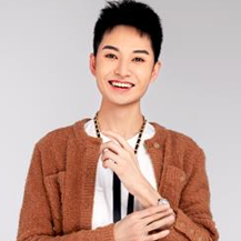 張?zhí)煺? width=