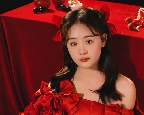 明湖个人妆造展示