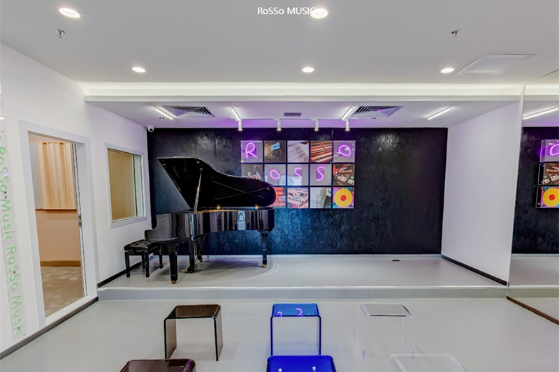 钢琴室环境