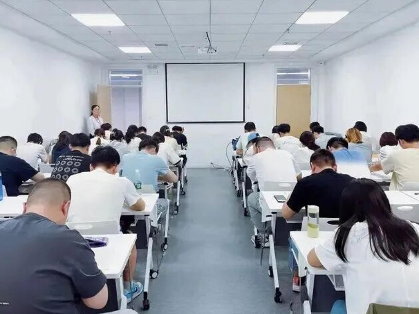 学员上课场景