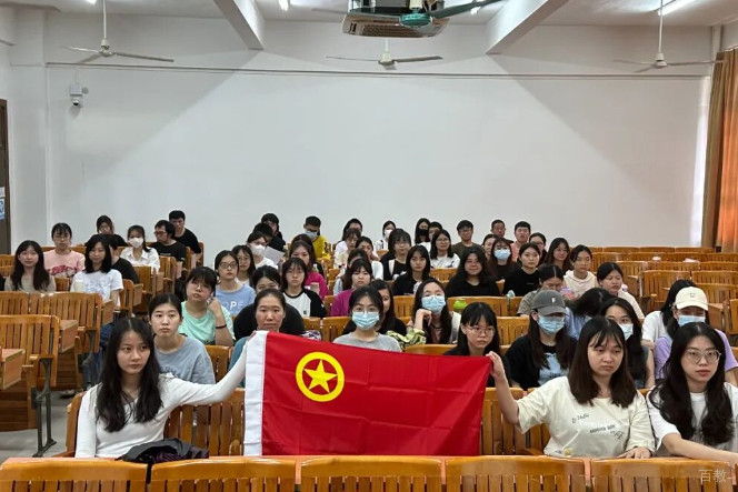 教室环境照片
