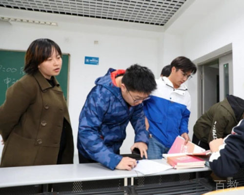 学校上课环境展示
