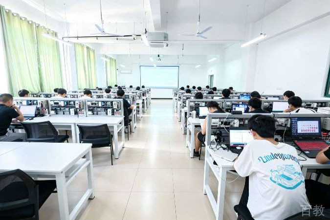 上海程控教育学院
