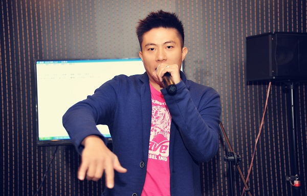 学习网 唱歌培训上海      歌手不管怎么发展,如果不具备一个歌手最